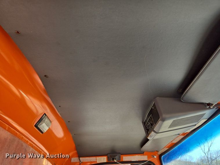 image for item DS5377 1991 Ford L9000 flatbed truck