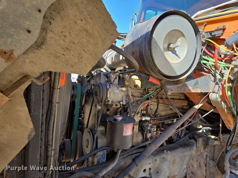 image for item DS5377 1991 Ford L9000 flatbed truck