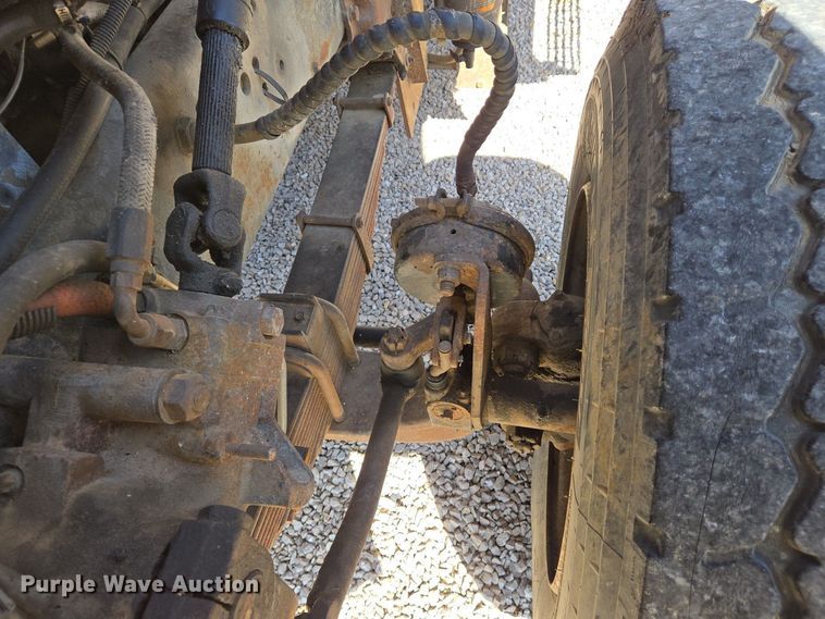 image for item DS5377 1991 Ford L9000 flatbed truck