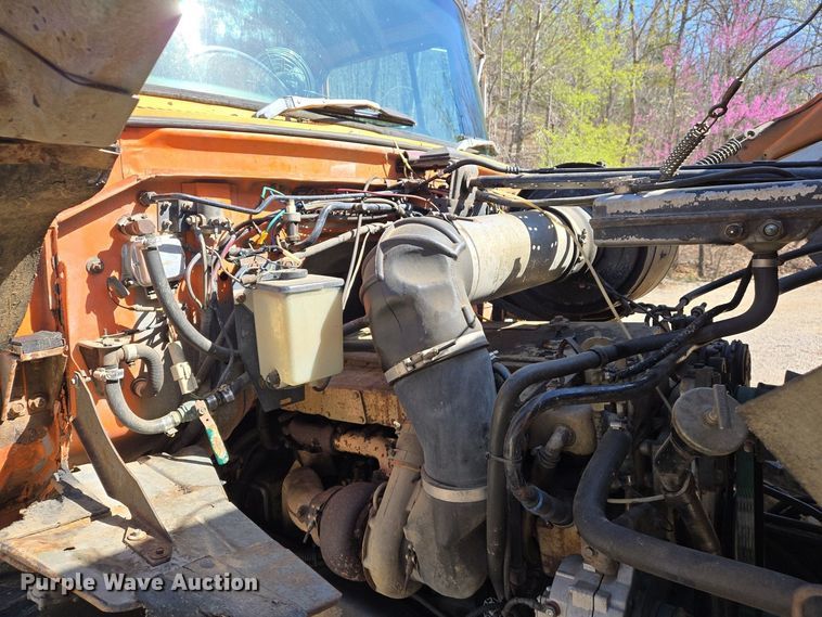 image for item DS5377 1991 Ford L9000 flatbed truck