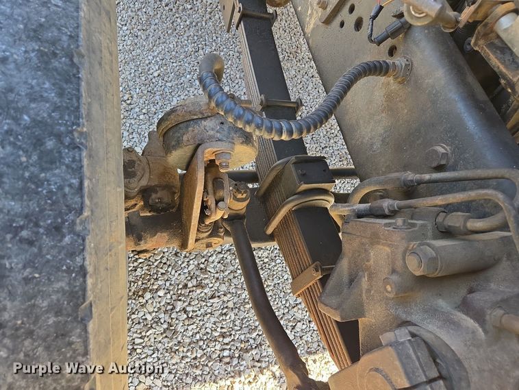 image for item DS5377 1991 Ford L9000 flatbed truck