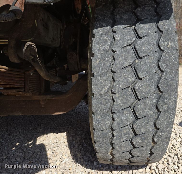 image for item DS5377 1991 Ford L9000 flatbed truck