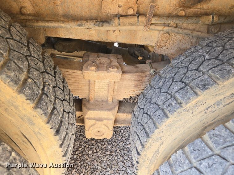 image for item DS5377 1991 Ford L9000 flatbed truck