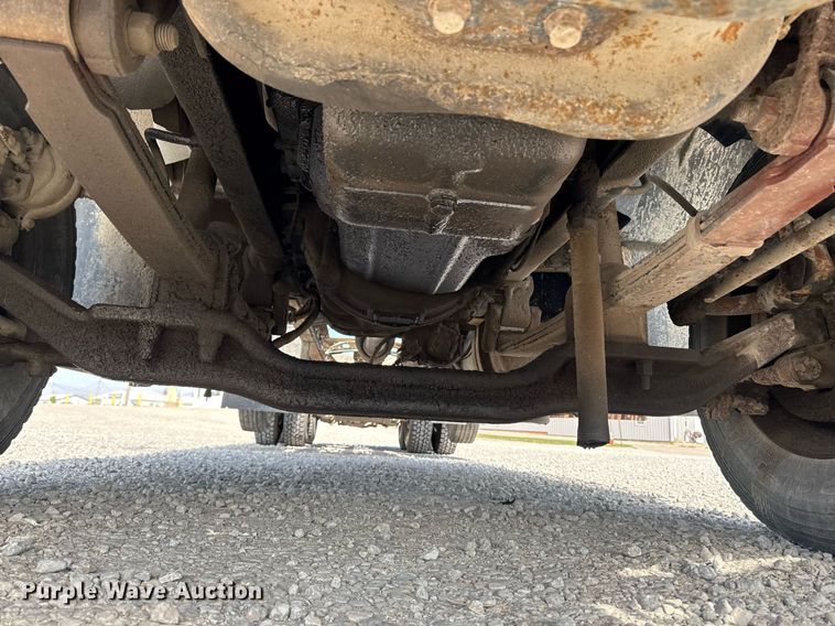 image for item DT0687 1993 Mack CH613 truck cab and chassis