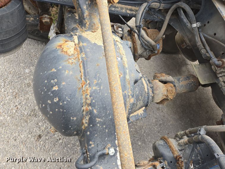 image for item DT4784 2006 Freightliner CL120 semi truck