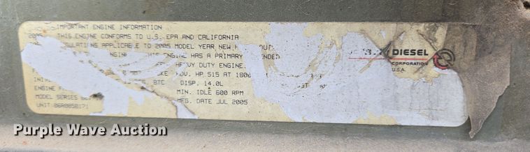 image for item DT4784 2006 Freightliner CL120 semi truck