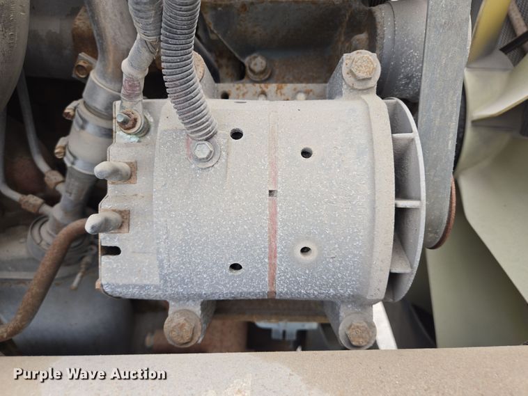 image for item DT4784 2006 Freightliner CL120 semi truck