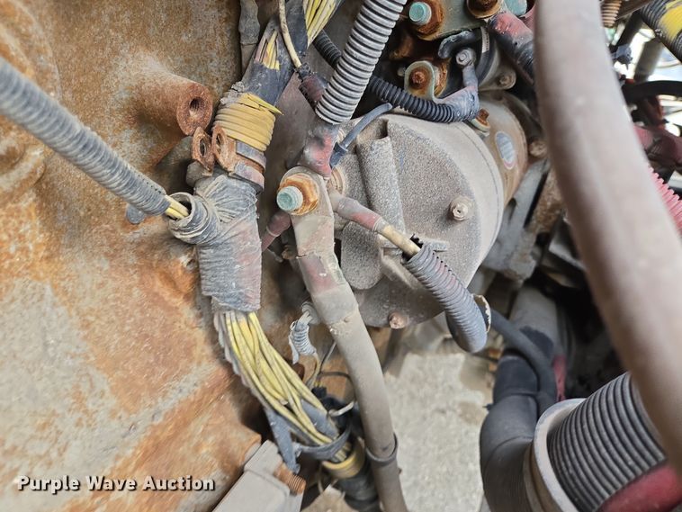 image for item DT4785 2007 Freightliner CL120 semi truck