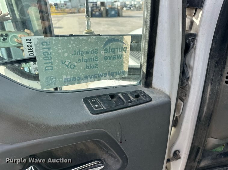 image for item DT6515 2018 Kenworth T880 semi truck