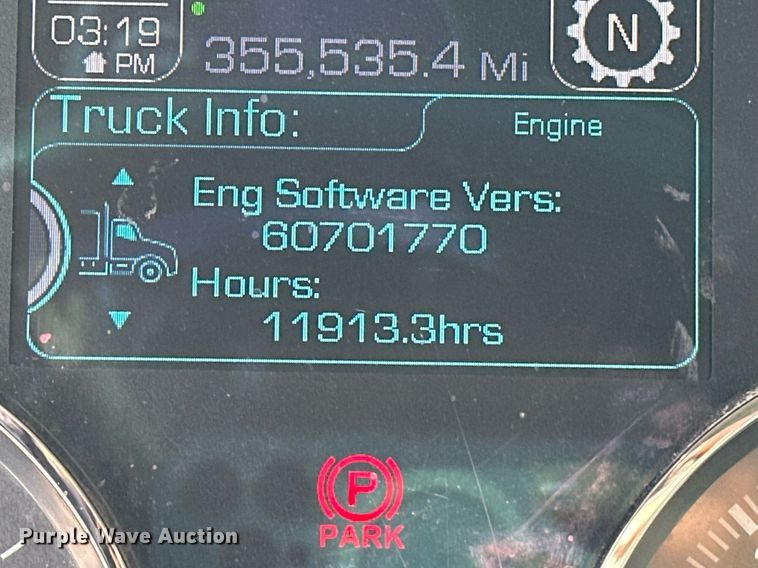 image for item DT6515 2018 Kenworth T880 semi truck