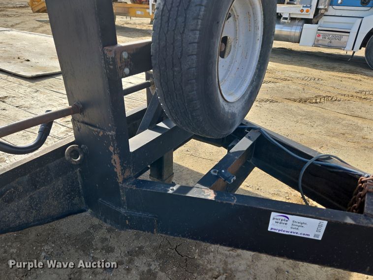 image for item DT7071 1977 Belshe equipment trailer