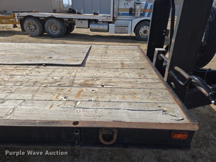 image for item DT7071 1977 Belshe equipment trailer