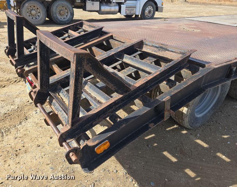 image for item DT7071 1977 Belshe equipment trailer