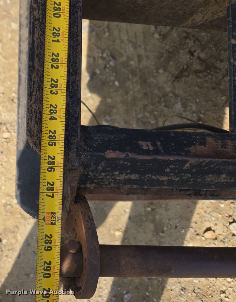 image for item DT7071 1977 Belshe equipment trailer