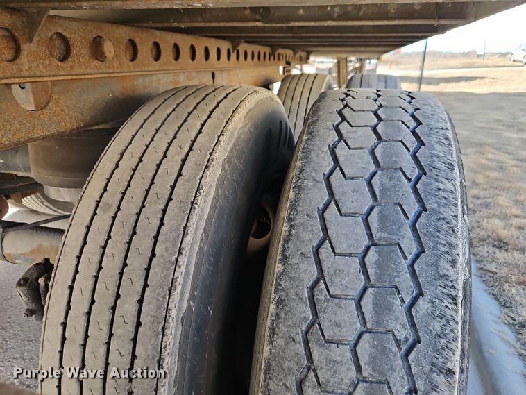 image for item DT7621 2006 Hyundai V12530152-AJS dry van trailer