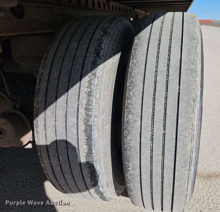 image for item DT7621 2006 Hyundai V12530152-AJS dry van trailer