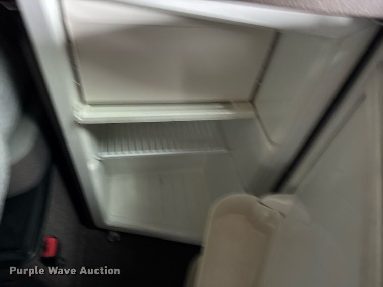 image for item DU3435 2017 Volvo VN semi truck