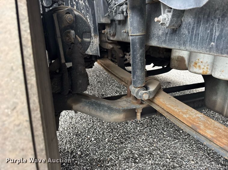 image for item DU3435 2017 Volvo VN semi truck