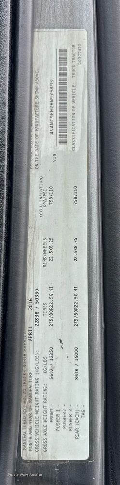 image for item DU3435 2017 Volvo VN semi truck