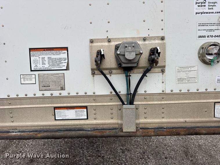 image for item DU3438 2015 Great Dane CCC-3314-09053 dry van trailer