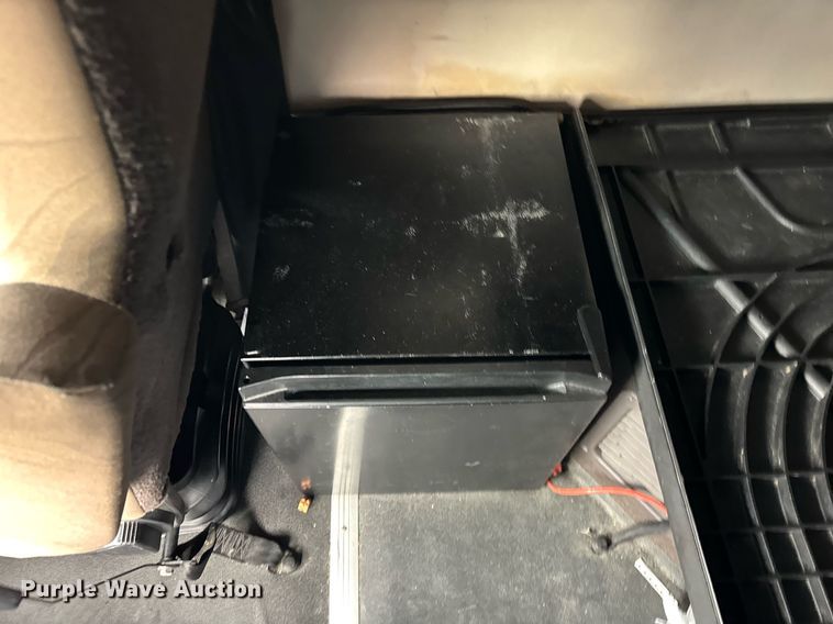 image for item DU3440 2017 Volvo VN semi truck