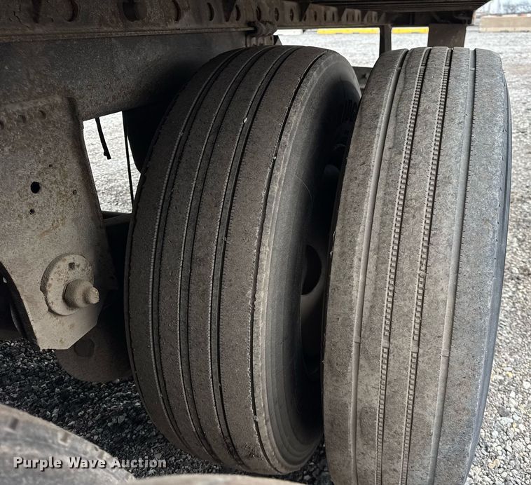 image for item DU3441 2016 Utility VS2DX dry van trailer