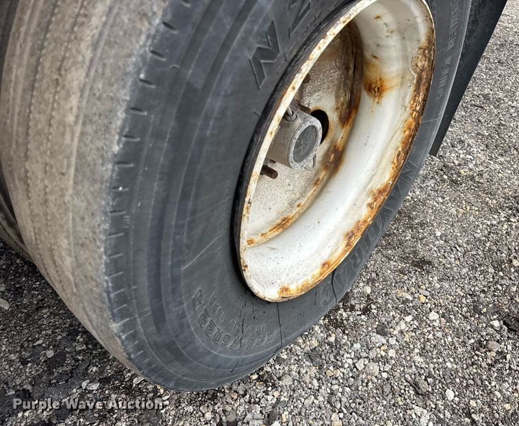 image for item DU3441 2016 Utility VS2DX dry van trailer