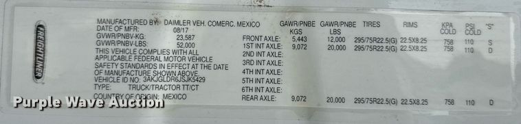 image for item DU3467 2018 Freightliner Cascadia semi truck