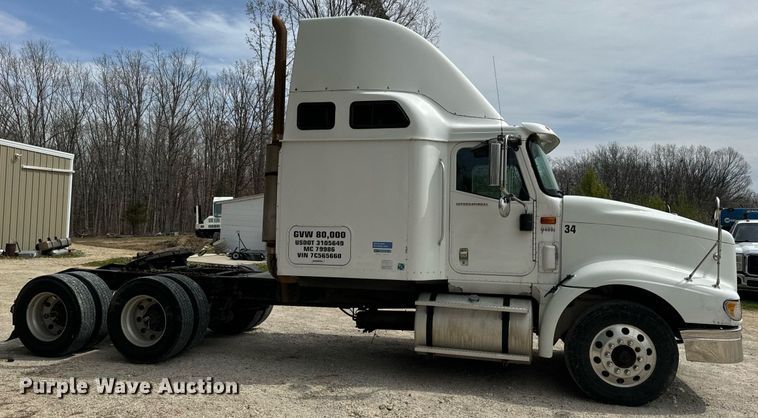 image for item DV1900 2007 International 9400i semi truck