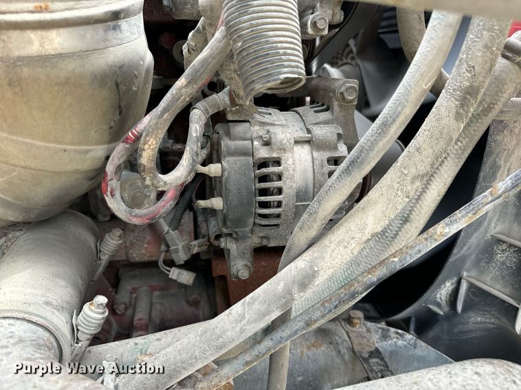 image for item DV1900 2007 International 9400i semi truck