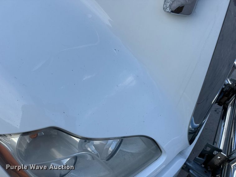 image for item DV1902 2015 Kenworth T680 semi truck