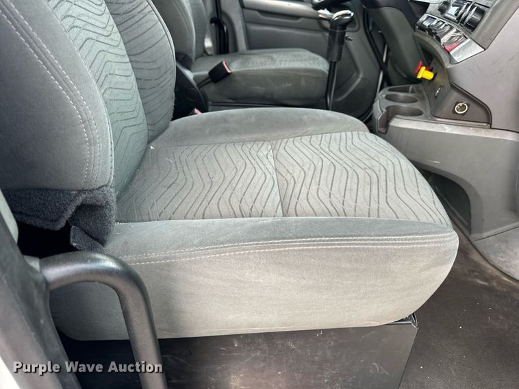 image for item DV1902 2015 Kenworth T680 semi truck