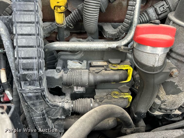 image for item DV1902 2015 Kenworth T680 semi truck