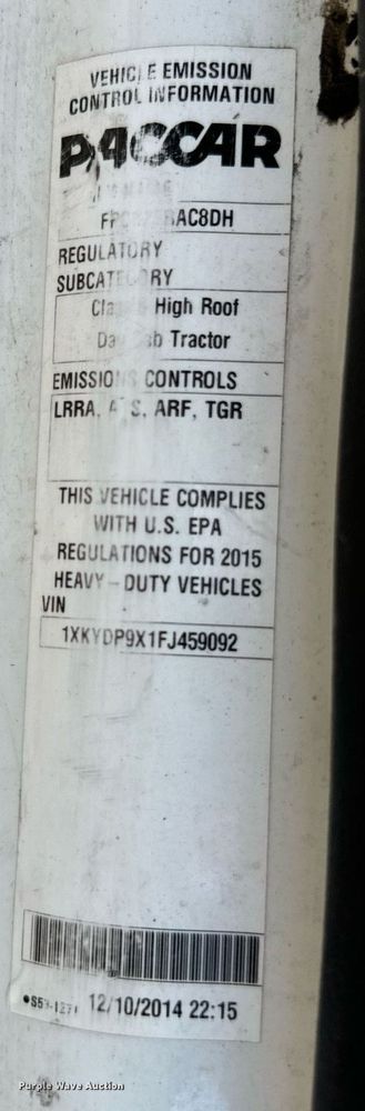 image for item DV1902 2015 Kenworth T680 semi truck