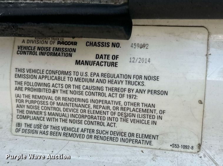 image for item DV1902 2015 Kenworth T680 semi truck