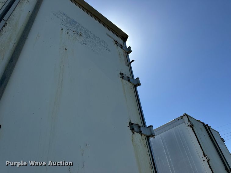 image for item DV1909 2005 Bridgeville BTDFLS05 dry van trailer