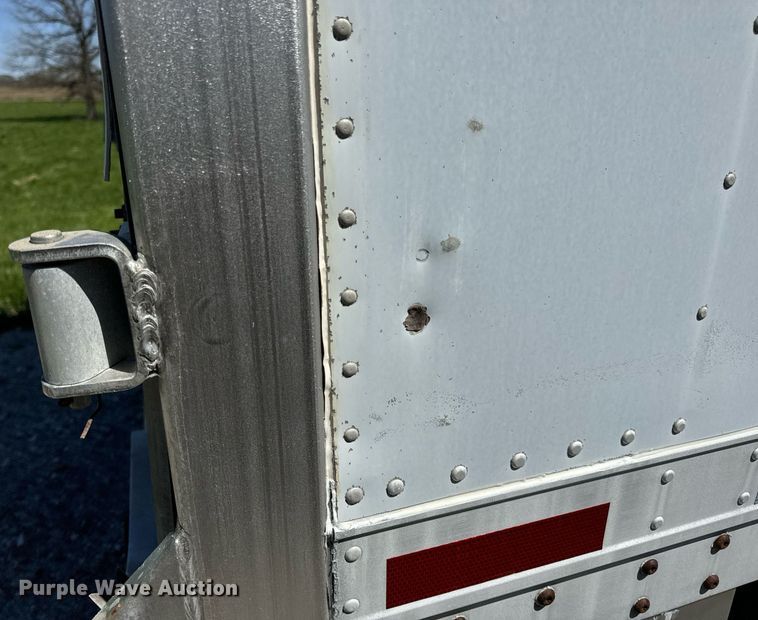 image for item DV1909 2005 Bridgeville BTDFLS05 dry van trailer