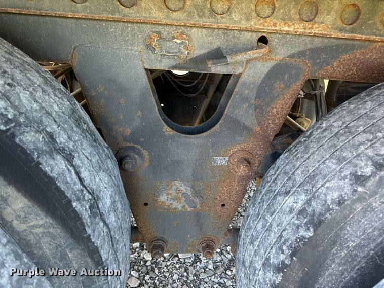 image for item DV1909 2005 Bridgeville BTDFLS05 dry van trailer