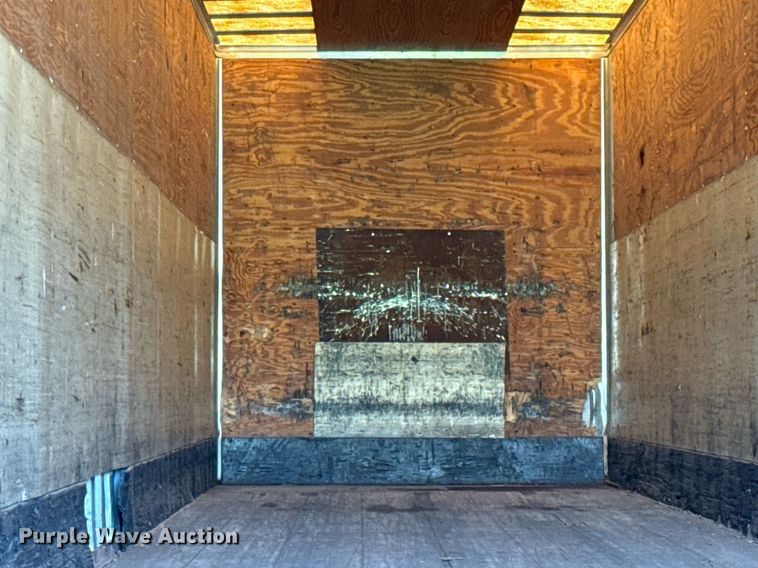 image for item DV1909 2005 Bridgeville BTDFLS05 dry van trailer