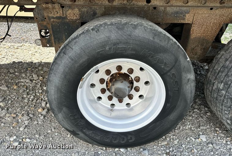 image for item DV1910 2005 Great Dane 7411TP-SA dry van trailer