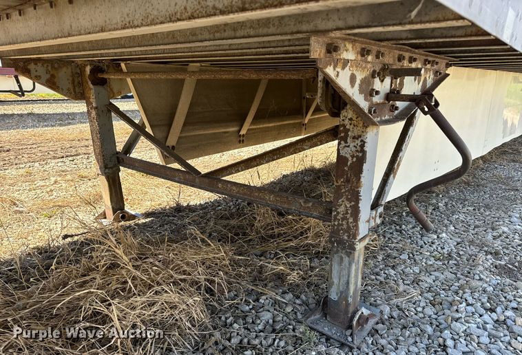 image for item DV1916 2004 Lufkin TFV-CLST dry van trailer