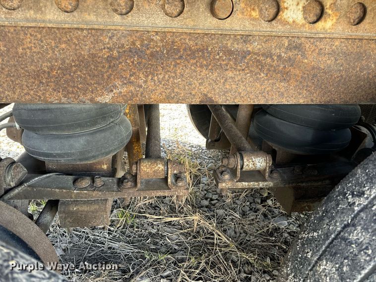 image for item DV1916 2004 Lufkin TFV-CLST dry van trailer