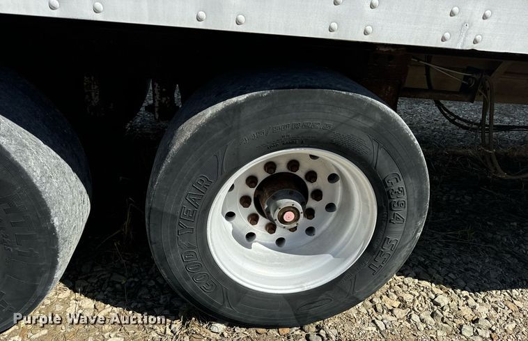 image for item DV1916 2004 Lufkin TFV-CLST dry van trailer