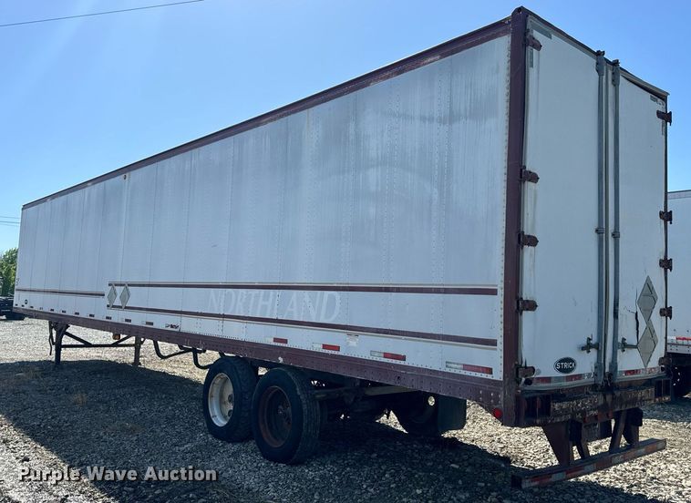 image for item DV1917 1995 Strick dry van trailer