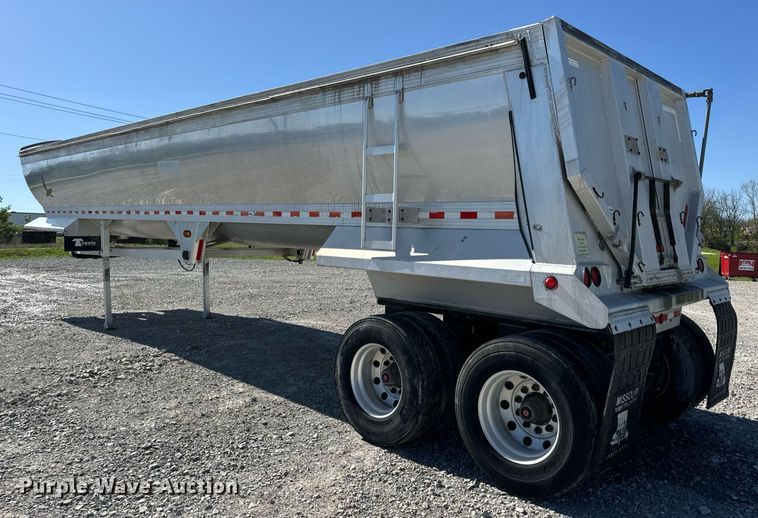 image for item DV1919 2005 Everlite end dump trailer