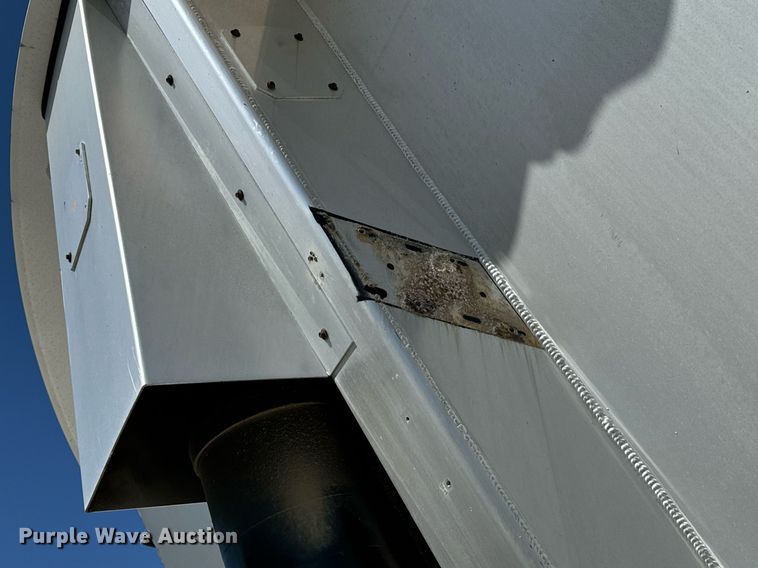 image for item DV1919 2005 Everlite end dump trailer