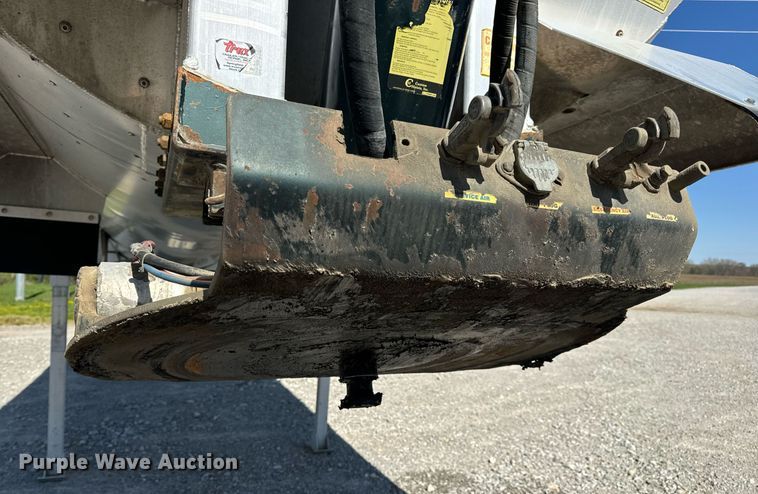 image for item DV1919 2005 Everlite end dump trailer