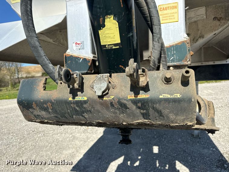 image for item DV1919 2005 Everlite end dump trailer