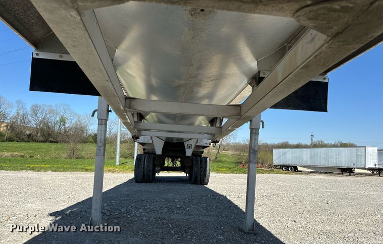 image for item DV1919 2005 Everlite end dump trailer