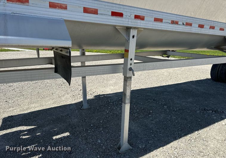 image for item DV1919 2005 Everlite end dump trailer